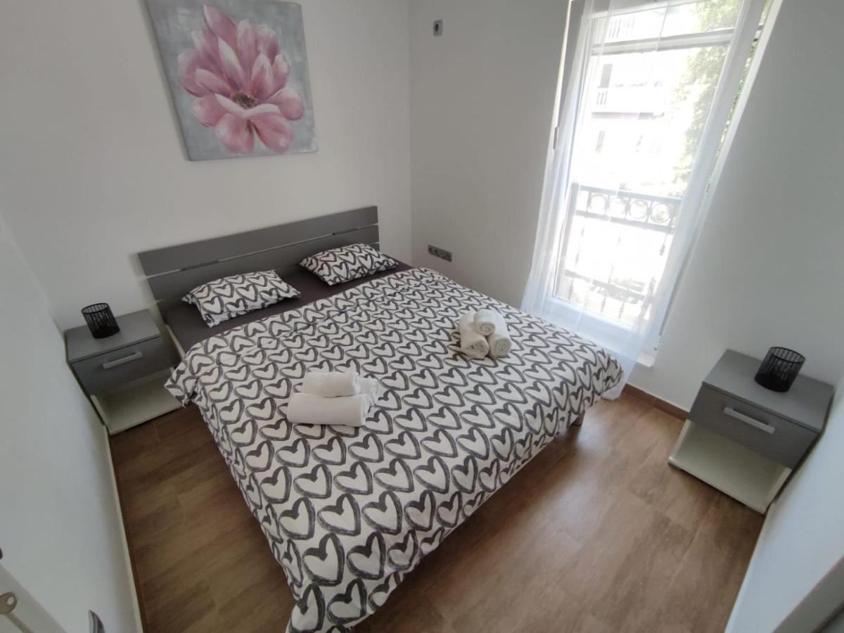 Apartman Ivana Biograd Na Moru Exterior foto